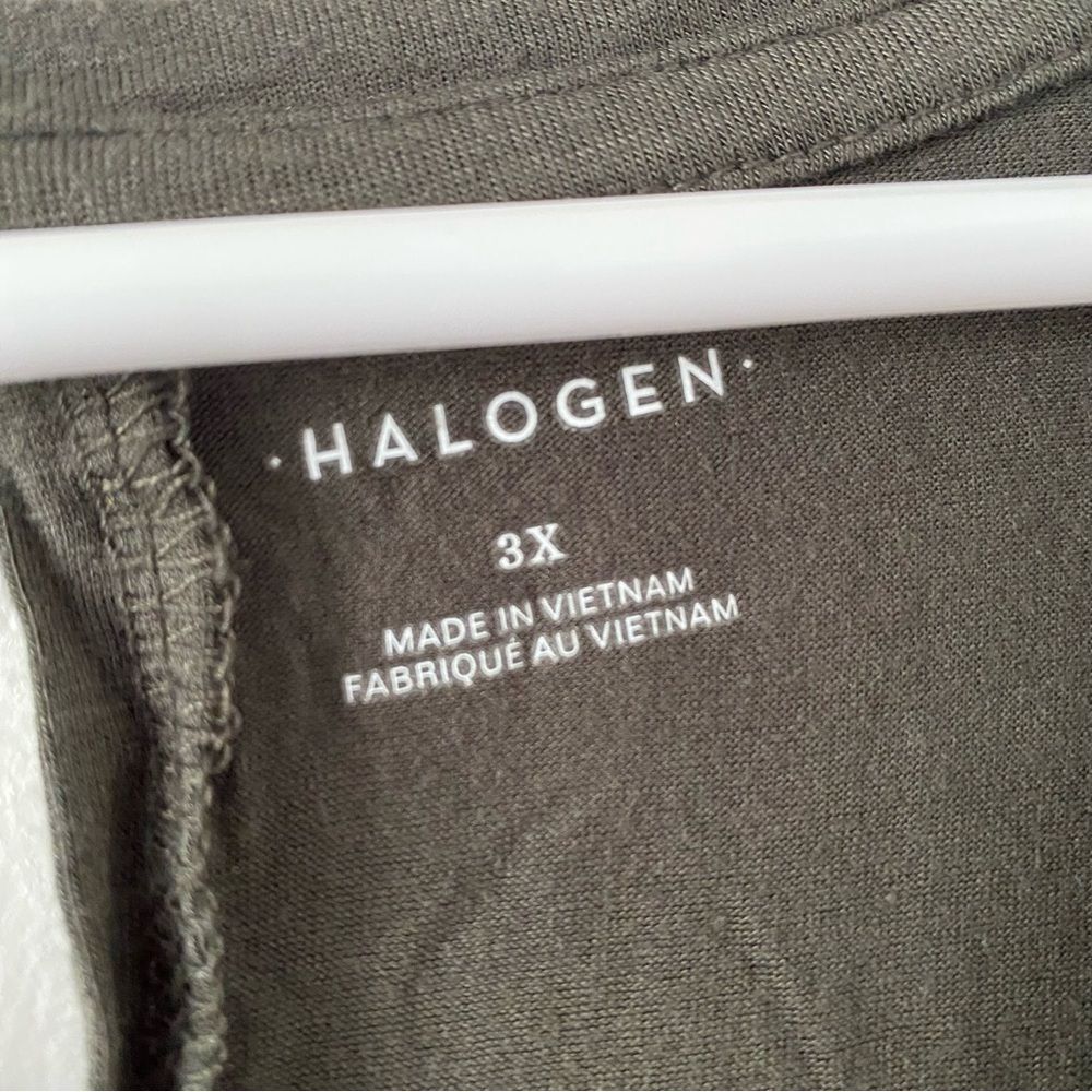 Halogen Sleeveless Split Back Lightweight Tank Olive Green Size 3x - Picture 6 of 6